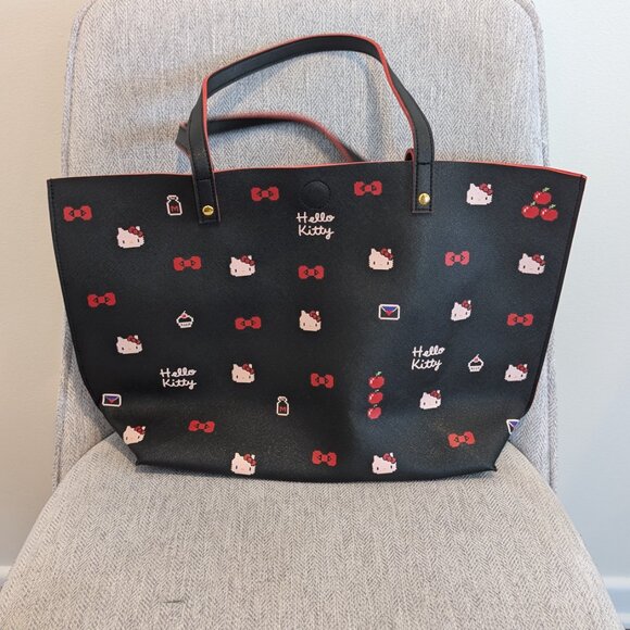 Hello Kitty x Space Invaders Tote Bag (Collaboration) - Excellent Condition - Picture 2 of 11